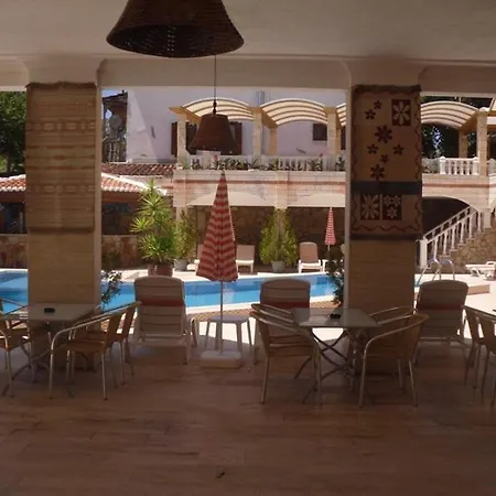 Otel Ates 3*