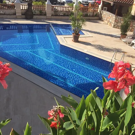 Ates Otel
