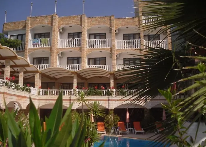 Ates Ξενοδοχείο